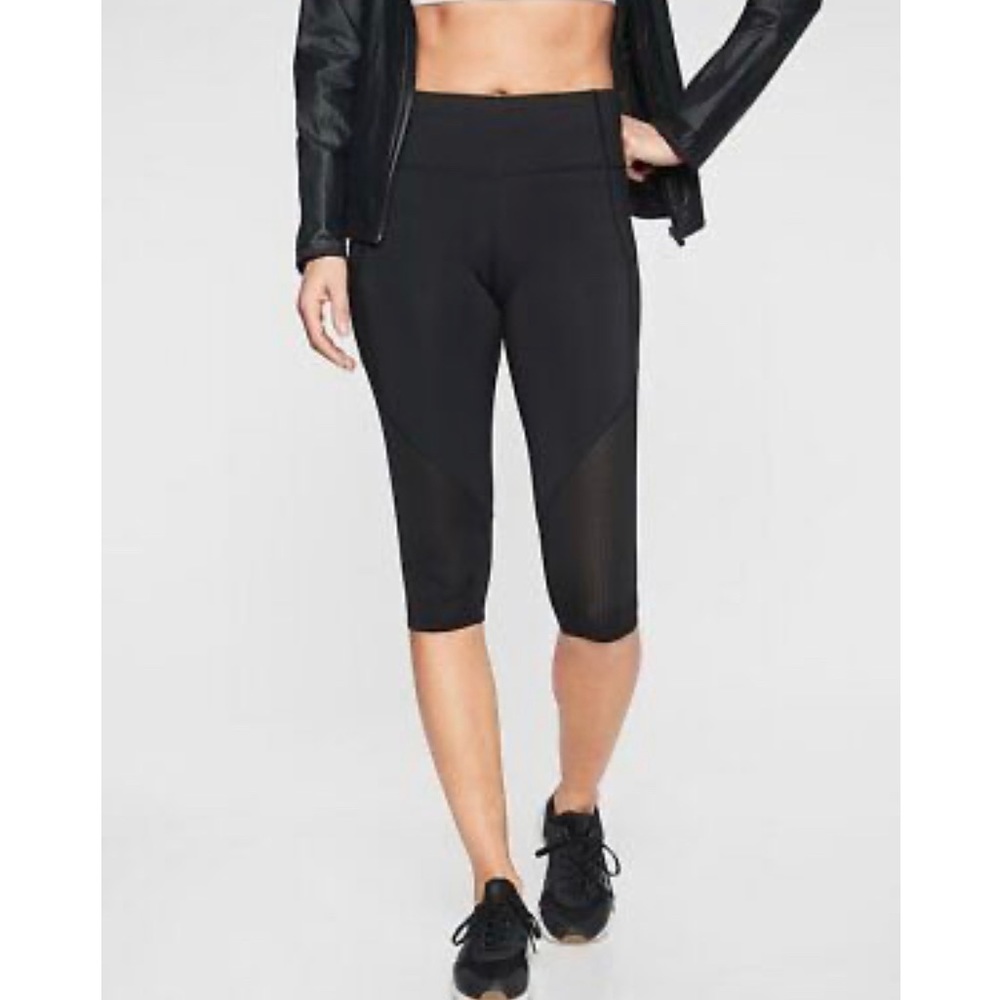 Athleta Contender Mesh Crop